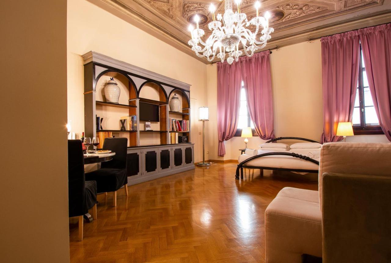 N4U Guest House Florencja Zewnętrze zdjęcie
