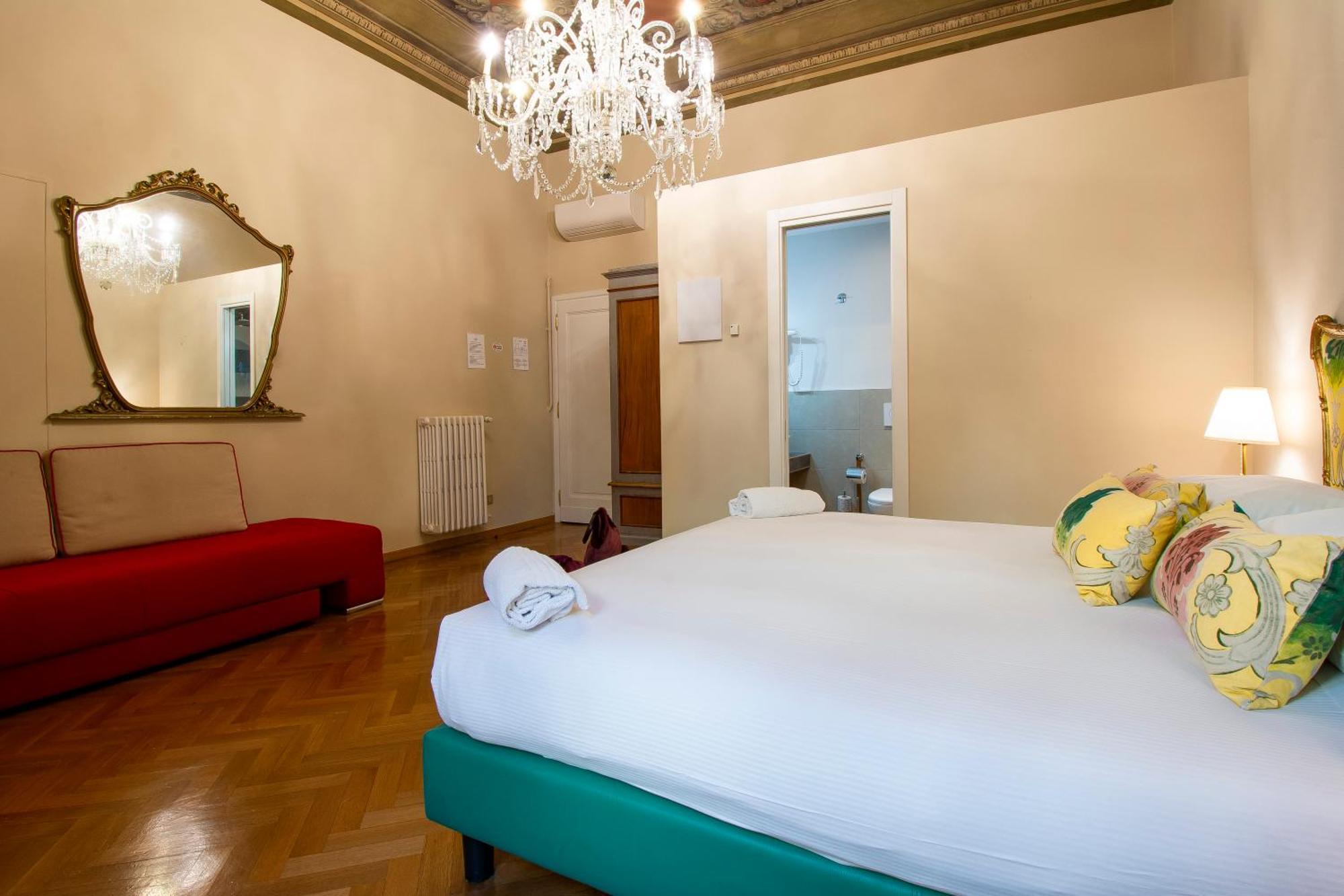 N4U Guest House Florencja Zewnętrze zdjęcie