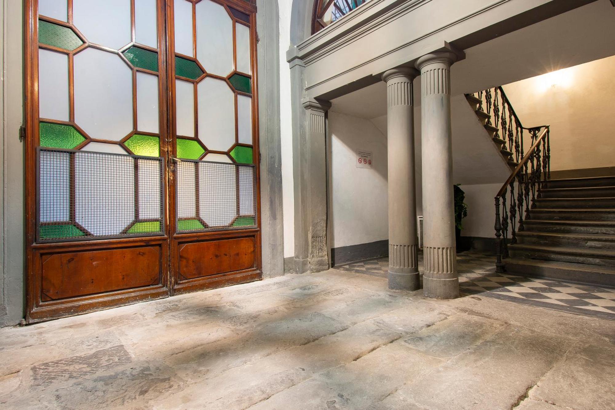 N4U Guest House Florencja Zewnętrze zdjęcie