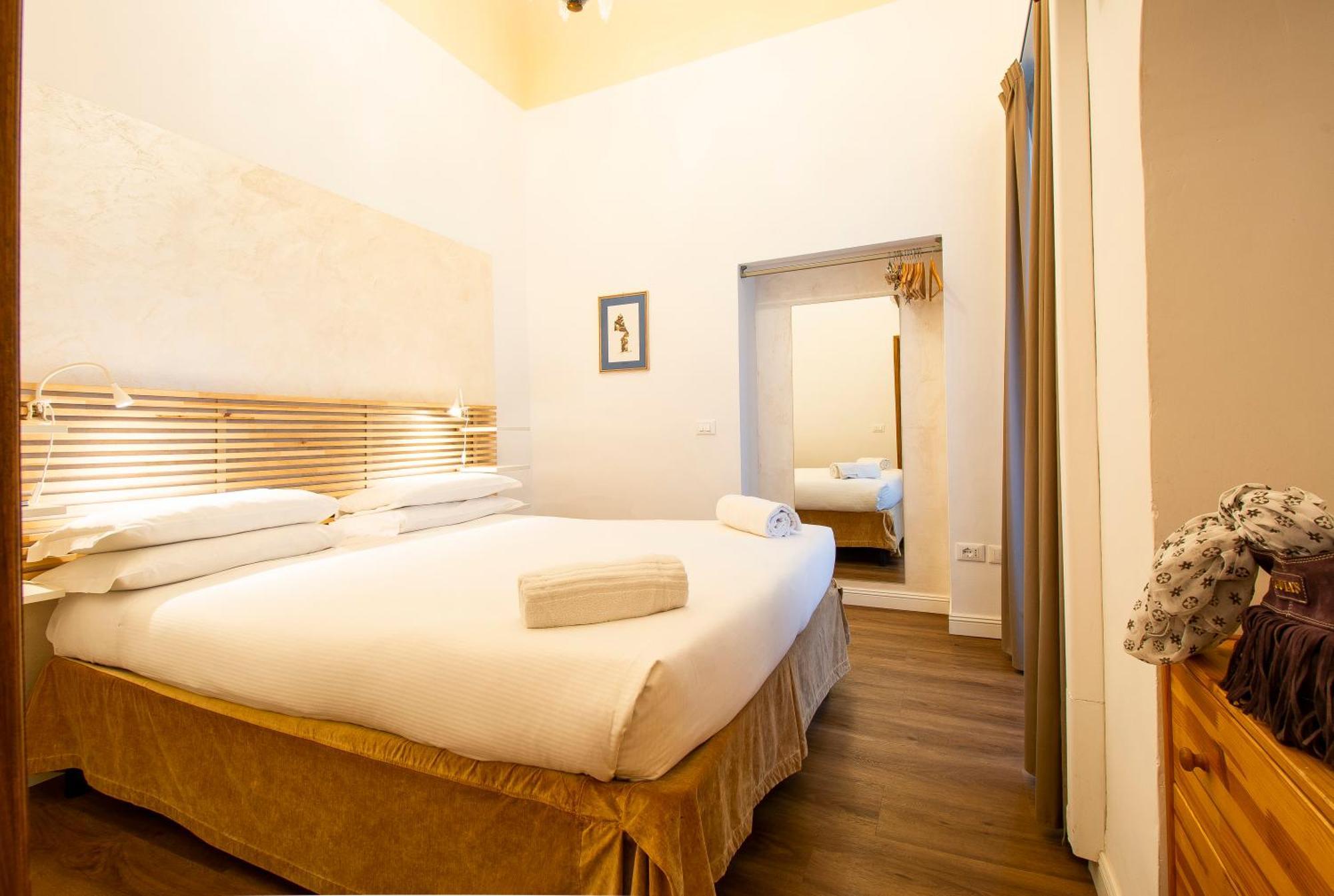 N4U Guest House Florencja Zewnętrze zdjęcie