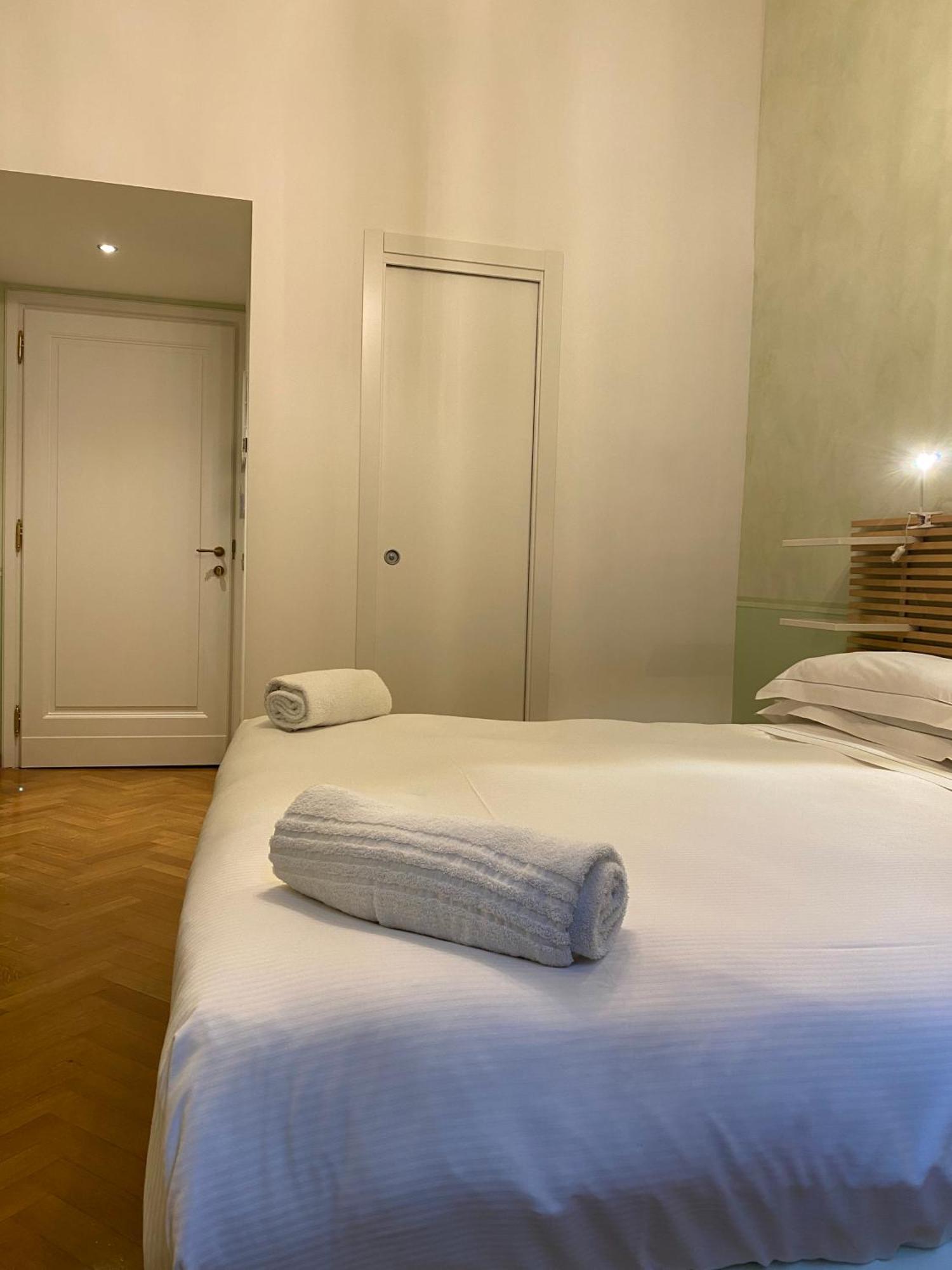 N4U Guest House Florencja Zewnętrze zdjęcie